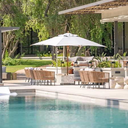 Mokuti Etosha Villa นามูโทนิ ภายนอก รูปภาพ