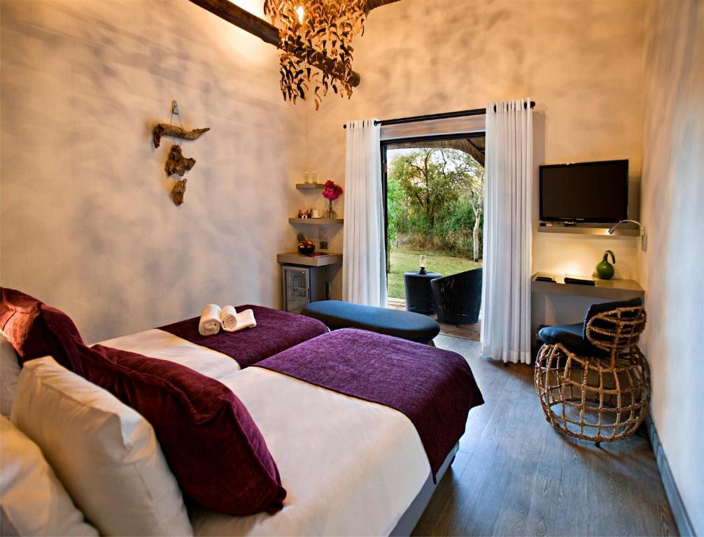 Mokuti Etosha Villa นามูโทนิ ภายนอก รูปภาพ